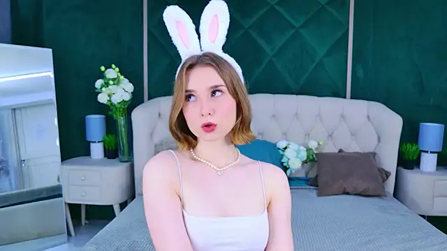 Janice Corona online show from 04-03-26, 03:40