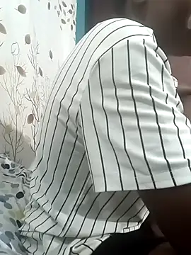 VirginPrincess06 online show from 01-18-26, 12:14