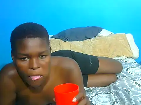 VirginPrincess06 online show from 11-27-25, 01:17