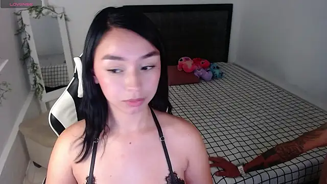 Ariel Laurentt online show from 06-19-26, 04:18