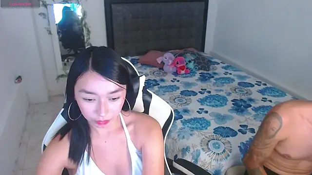 Ariel Laurentt online show from 07-13-26, 02:44