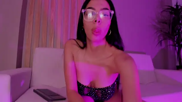 kinkyy   online show from 11-21-25, 07:57