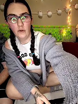 LaylaLucis online show from 04-10-26, 03:46