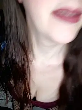 LaylaLucis online show from 01-18-26, 01:31