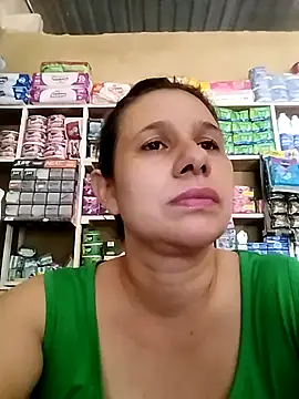Snapshot of MIA-LARIOS chatting on 05-06-26, 02:32 MIA-LARIOS online show from 05-06-26, 02:32