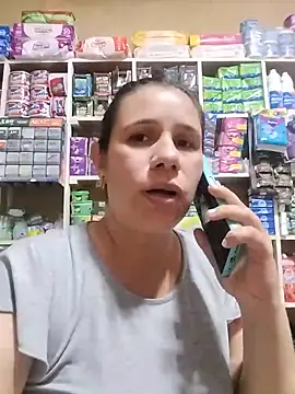 Snapshot of MIA-LARIOS chatting on 05-12-26, 10:16 MIA-LARIOS online show from 05-12-26, 10:16