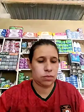 Snapshot of MIA-LARIOS chatting on 05-09-26, 02:42 MIA-LARIOS online show from 05-09-26, 02:42