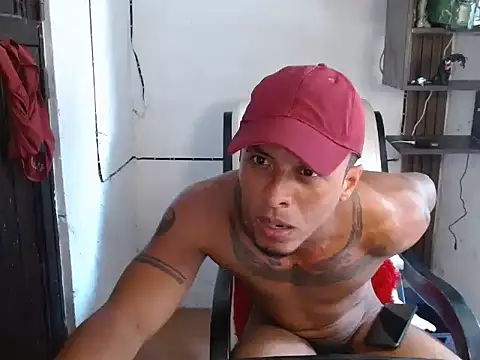 Snapshot of bigblackmen117uncs chatting on 11-22-25, 06:29 bigblackmen117uncs online show from 11-22-25, 06:29