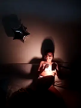 Snapshot of Monitaxhot chatting on 03-06-26, 04:51 Monitaxhot online show from 03-06-26, 04:51