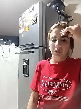 Snapshot of Monitaxhot chatting on 01-09-26, 05:25 Monitaxhot online show from 01-09-26, 05:25