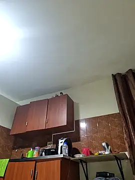 Snapshot of Monitaxhot chatting on 12-21-25, 09:37 Monitaxhot online show from 12-21-25, 09:37