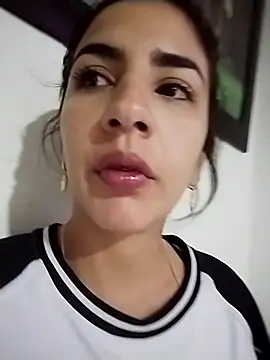 Snapshot of Monitaxhot chatting on 12-20-25, 06:16 Monitaxhot online show from 12-20-25, 06:16