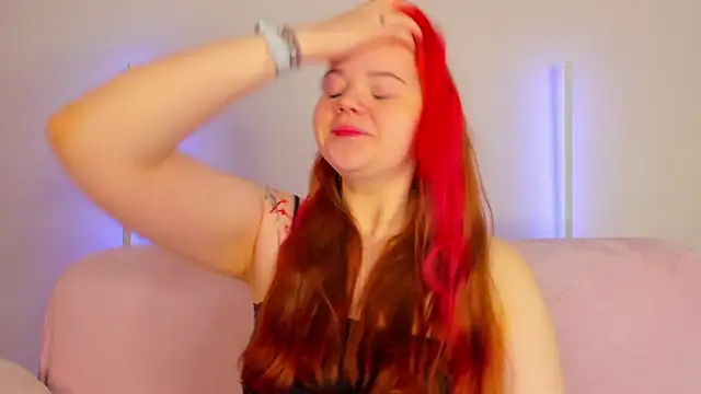 KellyFiery online show from 05-15-26, 01:03
