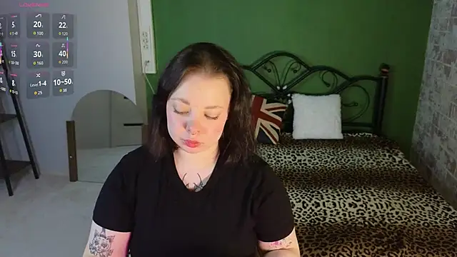Snapshot of Vlada_vv chatting on 04-28-26, 05:23 Vlada vv online show from 04-28-26, 05:23