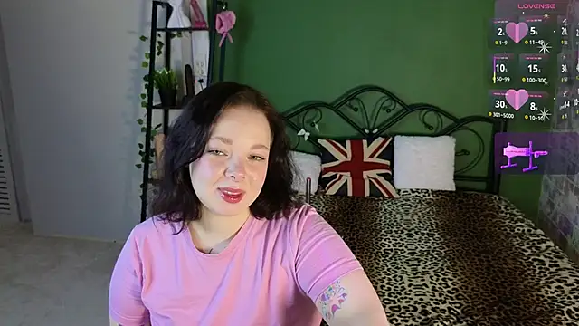 Snapshot of Vlada_vv chatting on 04-24-26, 06:15 Vlada vv online show from 04-24-26, 06:15