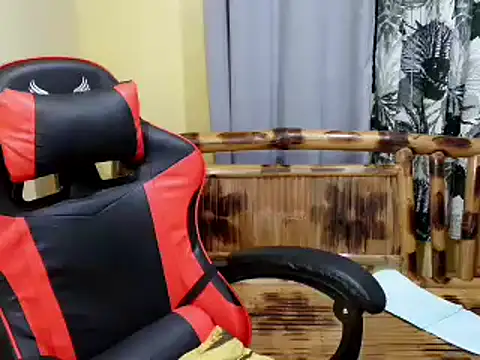 lovelyxmorena online show from 04-19-26, 11:00