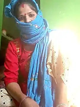 Snapshot of Hot_kire chatting on 12-15-25, 09:37 Hot kire online show from 12-15-25, 09:37