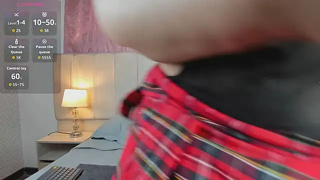 mia  gv online show from 02-10-26, 06:18