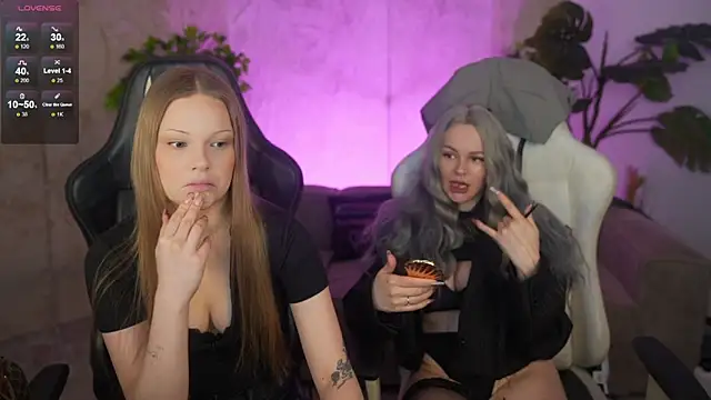 Charlotte Dreams online show from 04-15-26, 10:54