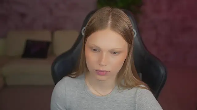 Charlotte Dreams online show from 06-14-26, 10:38