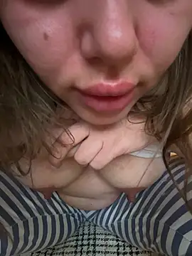 Snapshot of onr99 chatting on 02-15-26, 12:11 onr99 online show from 02-15-26, 12:11