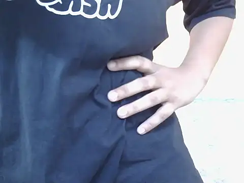 Snapshot of Honey_Baby1 chatting on 04-07-26, 05:53 Honey Baby1 online show from 04-07-26, 05:53