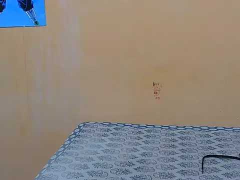 Snapshot of Honey_Baby1 chatting on 04-06-26, 05:41 Honey Baby1 online show from 04-06-26, 05:41