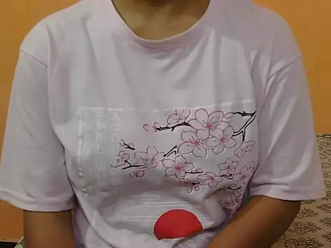 Snapshot of Honey_Baby1 chatting on 04-01-26, 05:42 Honey Baby1 online show from 04-01-26, 05:42