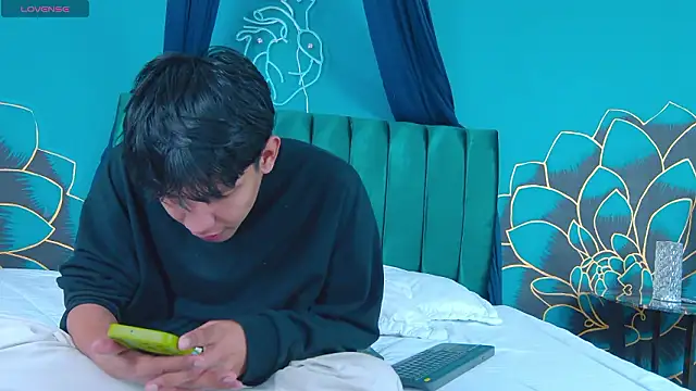 Liam Sinclair online show from 02-08-26, 04:37