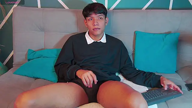 Liam Sinclair online show from 12-16-25, 12:53