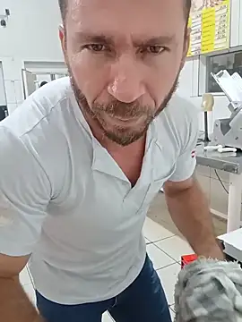 RobertoLuiz84 online show from 05-06-26, 05:06