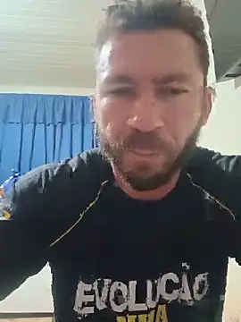RobertoLuiz84 online show from 05-13-26, 04:41