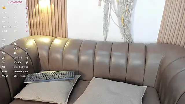 jasmyne anbar online show from 02-28-26, 10:42