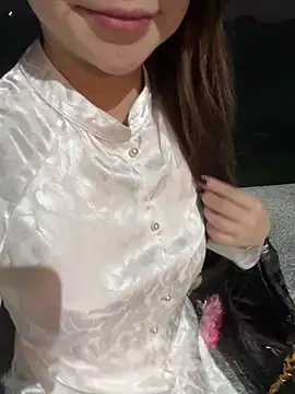 Queen-of-Love online show from 03-25-26, 11:31