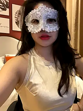 Queen-of-Love online show from 12-04-25, 08:02