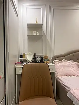 Queen-of-Love online show from 05-22-26, 03:21