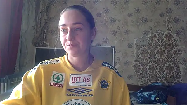 Vassila69 online show from 12-15-25, 10:21