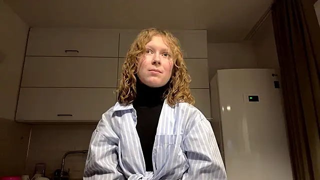 Snapshot of ElfriedaZwack chatting on 11-28-25, 04:40 ElfriedaZwack online show from 11-28-25, 04:40