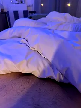 Snapshot of DuoMystic chatting on 11-24-25, 07:47 DuoMystic online show from 11-24-25, 07:47