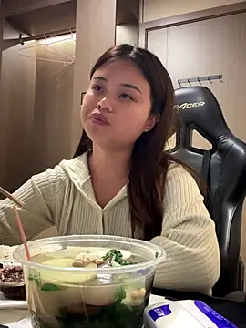 Toffee-00 online show from 12-20-25, 06:05