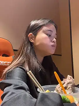 Toffee-00 online show from 12-05-25, 11:09