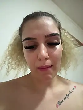 CrazyJessika online show from 05-17-26, 01:11