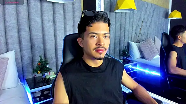 NicolaiKarav online show from 12-22-25, 12:05