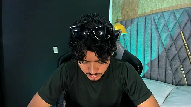 NicolaiKarav online show from 05-22-26, 12:03
