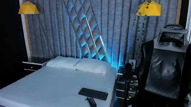 NicolaiKarav online show from 04-13-26, 12:09