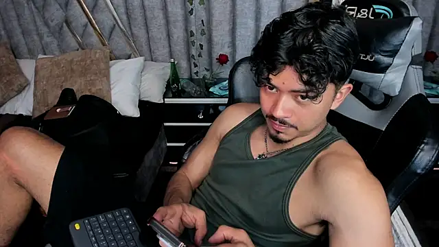 Snapshot of NicolaiKarav chatting on 07-12-26, 12:55 NicolaiKarav online show from 07-12-26, 12:55