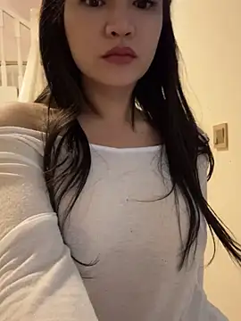 yuanbao bao online show from 11-27-25, 05:13