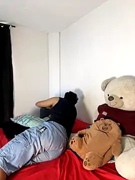 Henry villa23 online show from 12-04-25, 03:44