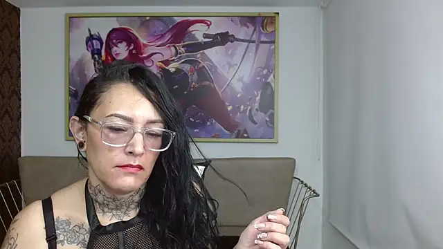 Roxanne vale online show from 11-24-25, 08:09