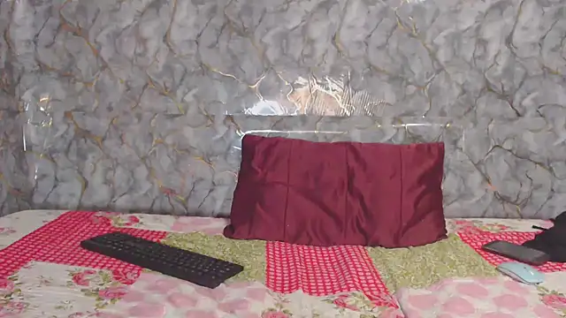 miarouse1531 online show from 04-16-26, 04:46